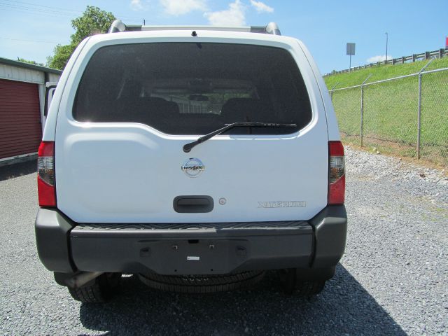 2004 Nissan Xterra AWD W/leatherroof (7pass)