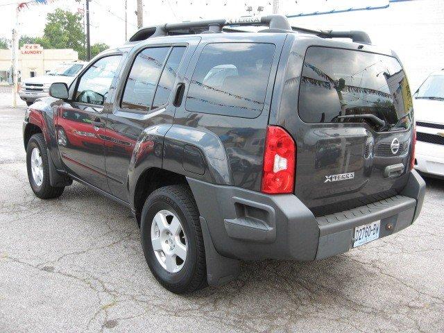 2005 Nissan Xterra LS Hatchback