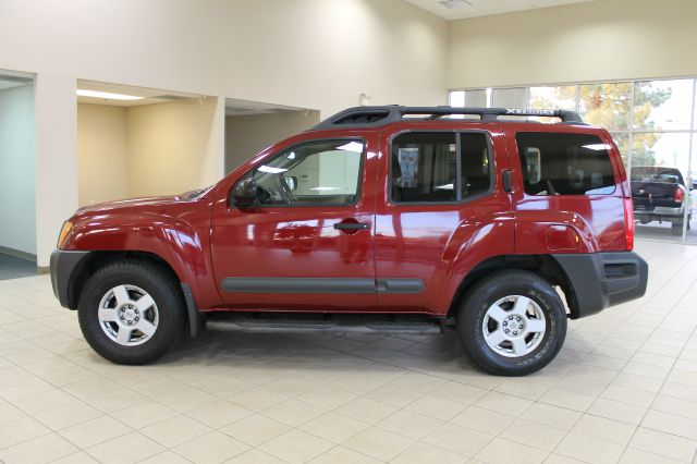 2005 Nissan Xterra 4dr Sdn 750li Xdrive AWD