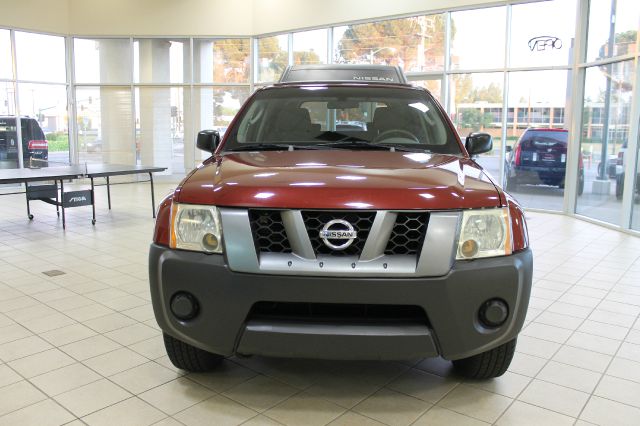 2005 Nissan Xterra 4dr Sdn 750li Xdrive AWD