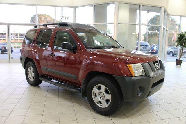 2005 Nissan Xterra 4dr Sdn 750li Xdrive AWD