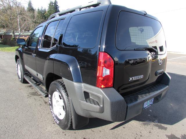 2005 Nissan Xterra CE 7-pass