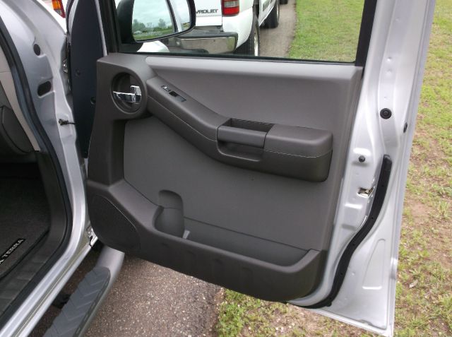 2005 Nissan Xterra EX-L W/ DVD System