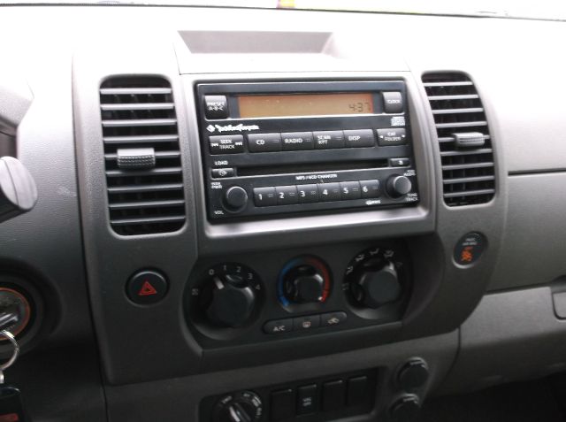 2005 Nissan Xterra EX-L W/ DVD System