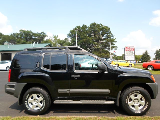 2005 Nissan Xterra EX-L W/ DVD System