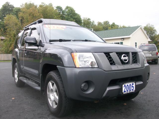 2005 Nissan Xterra LS Hatchback