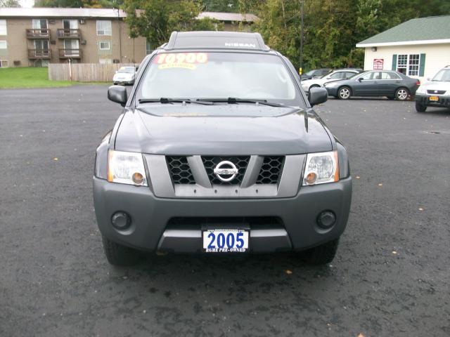 2005 Nissan Xterra LS Hatchback