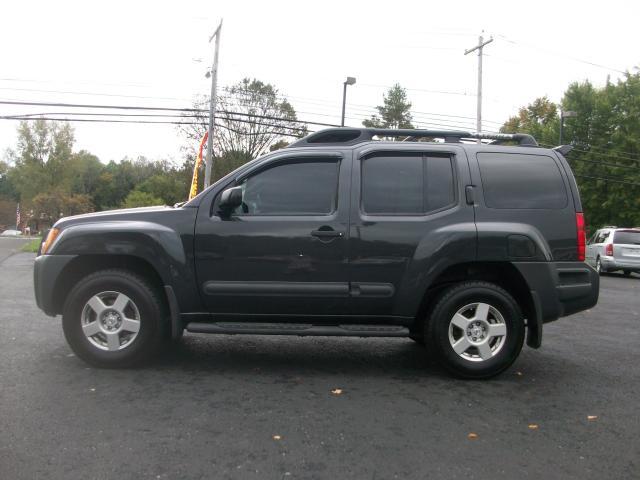 2005 Nissan Xterra LS Hatchback