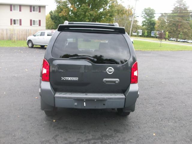 2005 Nissan Xterra LS Hatchback