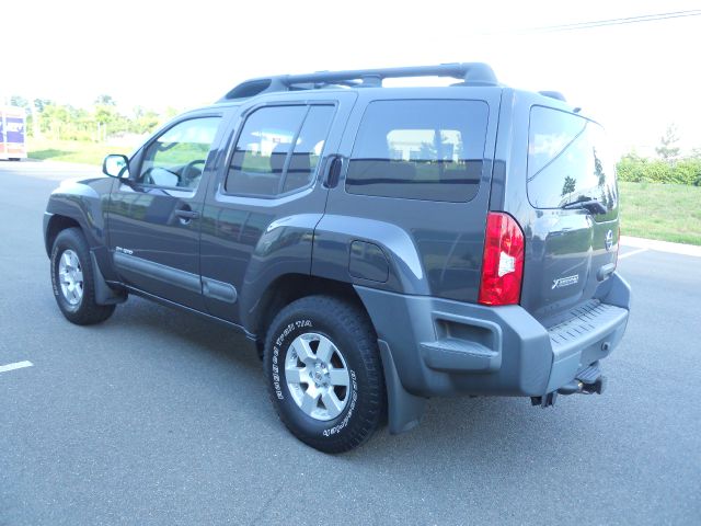 2005 Nissan Xterra EX-L W/ DVD System