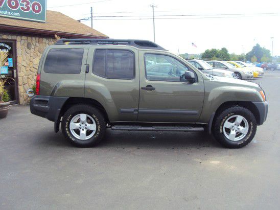 2005 Nissan Xterra EX-L W/ DVD System