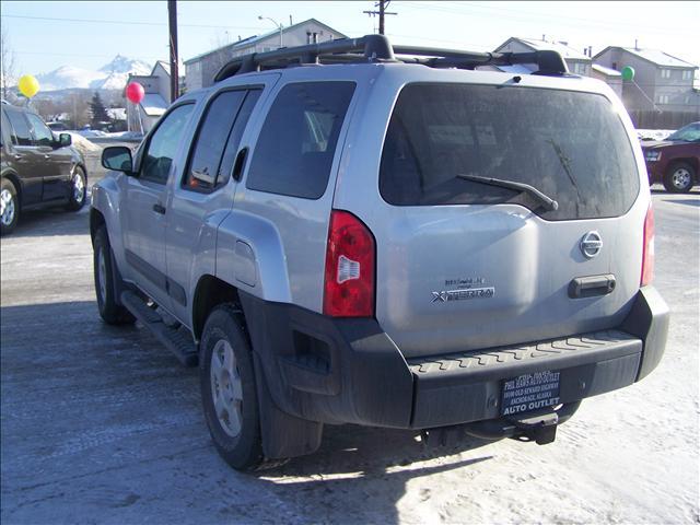 2005 Nissan Xterra 2WD LS