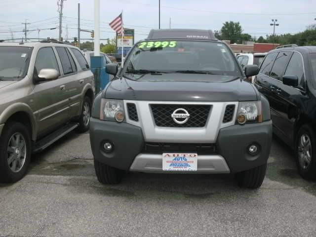 2011 Nissan Xterra Reg Cab 111.2 WB SL Z85 Truck