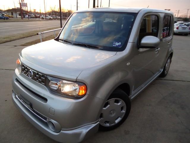 2009 Nissan cube Crew Cab Standard Box 2-wheel Drive SLE