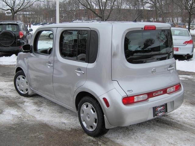 2009 Nissan cube E43