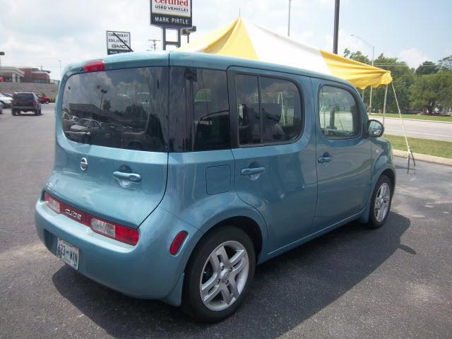 2009 Nissan cube Unknown