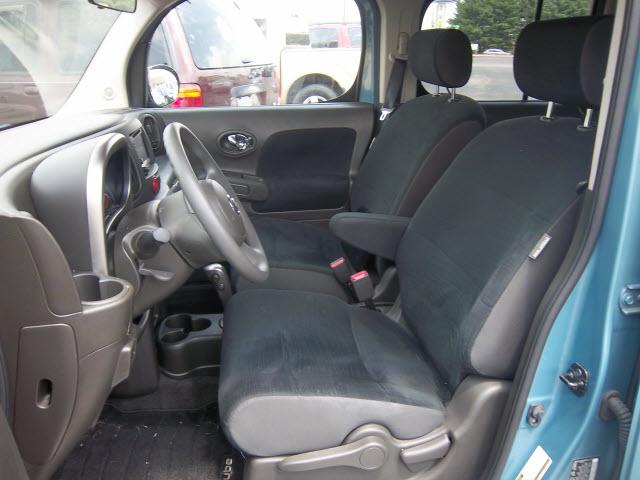 2009 Nissan cube Unknown