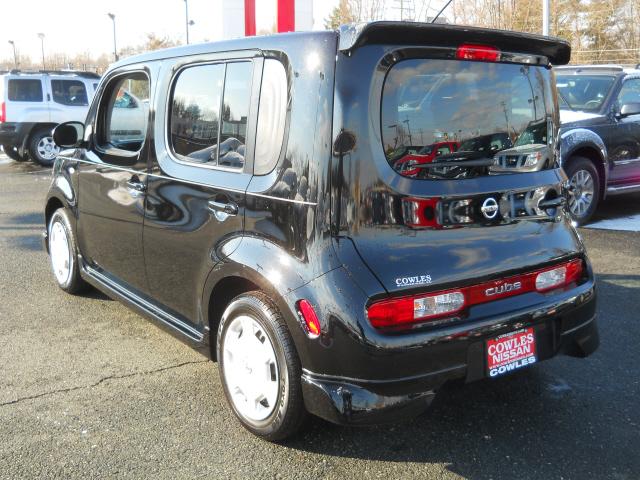 2009 Nissan cube W/T REG CAB