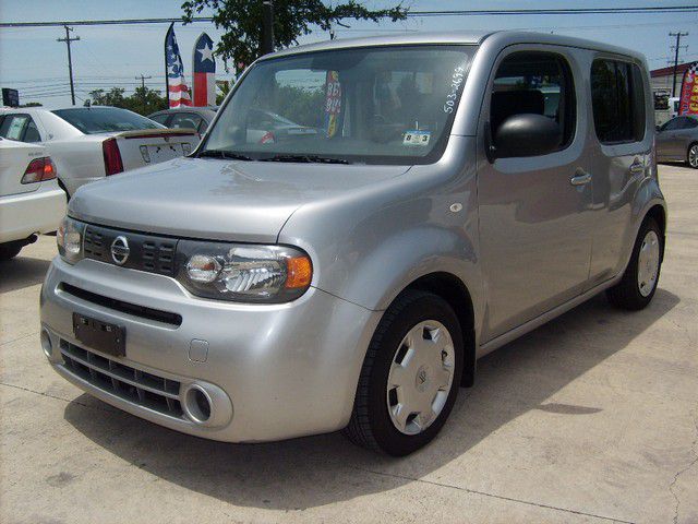 2009 Nissan cube 2dr Roadster 3.0L