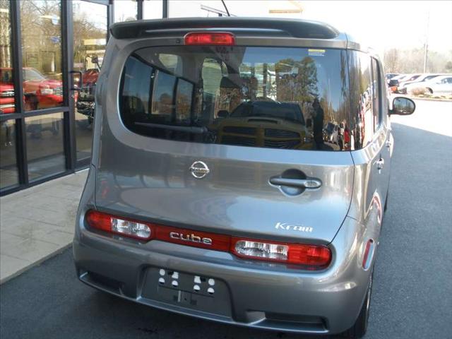 2009 Nissan cube Quad Cab Bighorn Edition