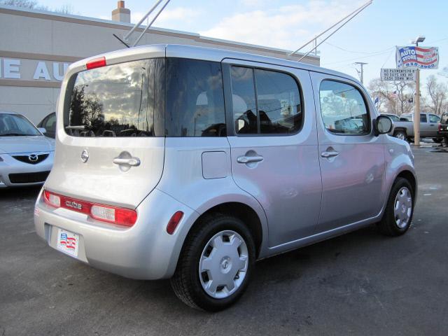 2009 Nissan cube W/T REG CAB