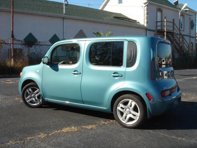 2009 Nissan cube Unknown