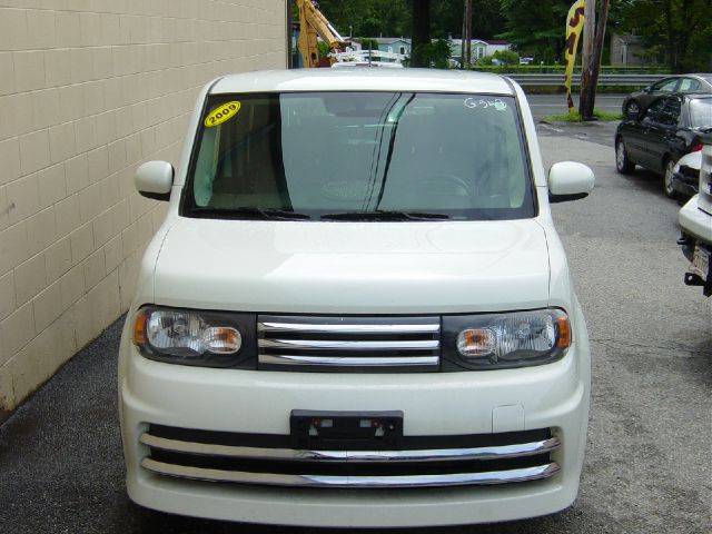 2009 Nissan cube 4dr 1500 SLT SUV