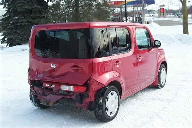 2009 Nissan cube Quad Cab Bighorn Edition