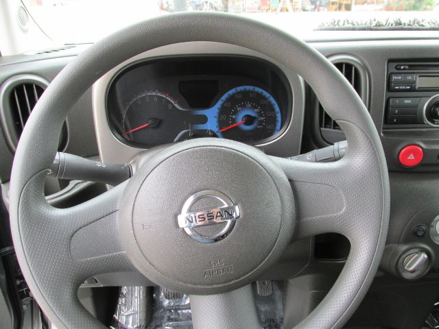 2009 Nissan cube E43