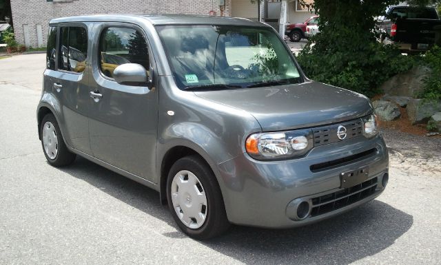 2010 Nissan cube E43