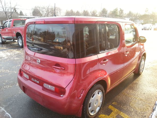 2010 Nissan cube E43