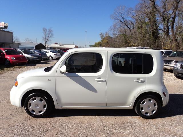 2010 Nissan cube Limited Access Cab 4WD