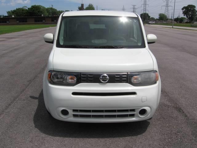 2011 Nissan cube W/T REG CAB