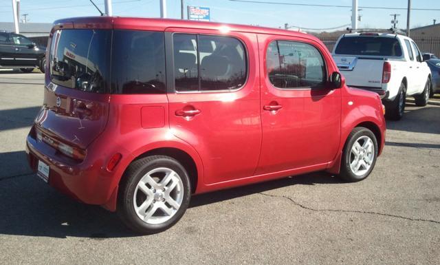 2011 Nissan cube E43