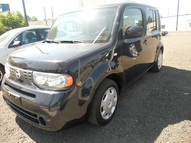 2011 Nissan cube XLT 4D