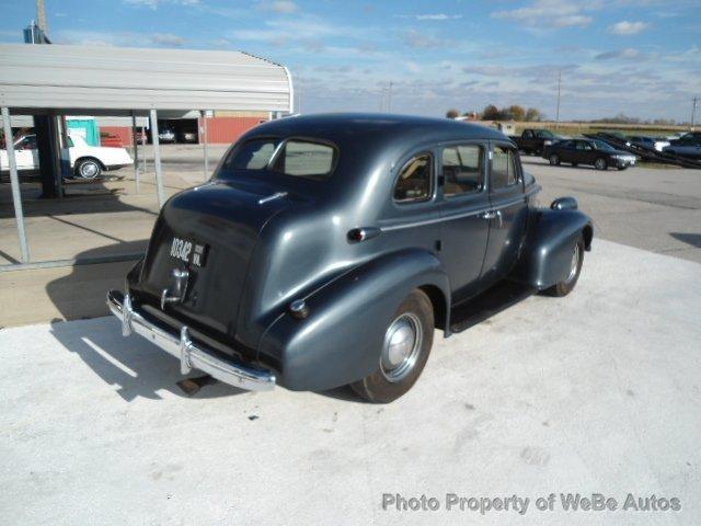 1938 Oldsmobile 4 Door 1995 Pontiac