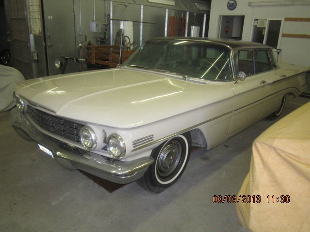 1960 Oldsmobile 4 Dr. HT Handicap