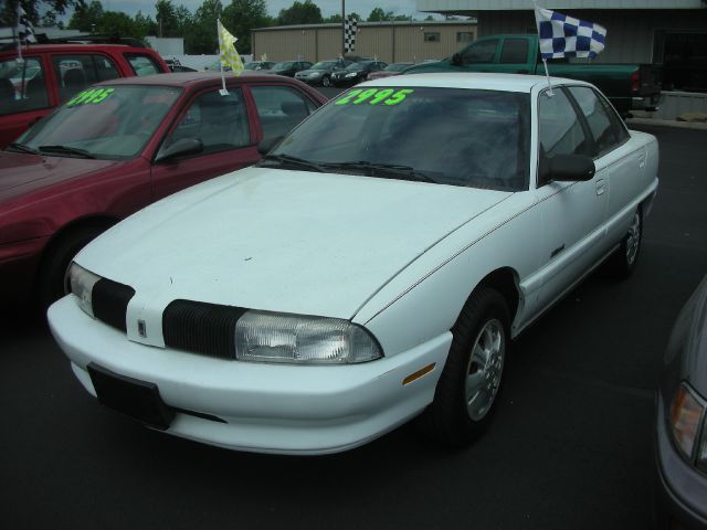 1995 Oldsmobile Achieva 4.4i AWD Sportpremium Pkg