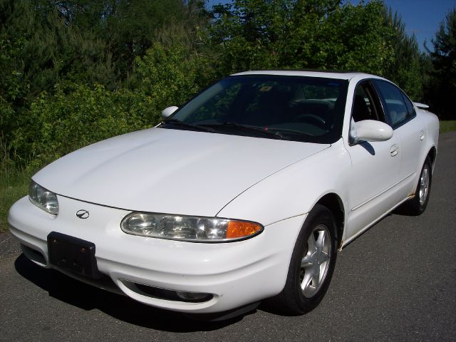 1999 Oldsmobile Alero Standard 4X4 Hardtop