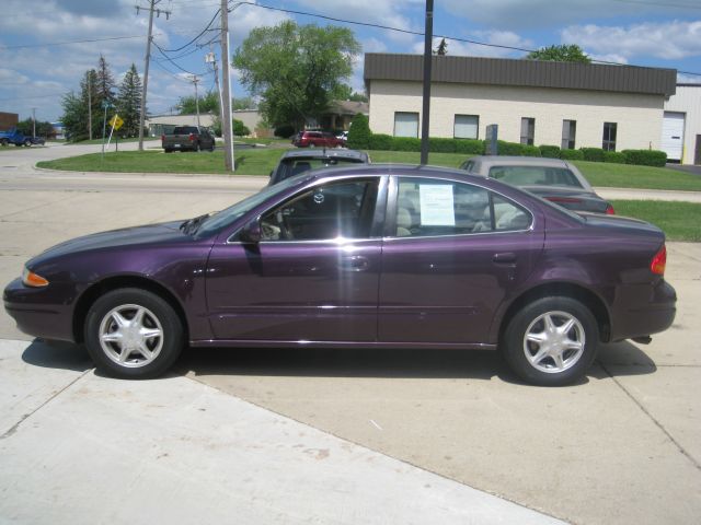 1999 Oldsmobile Alero Standard 4X4 Hardtop