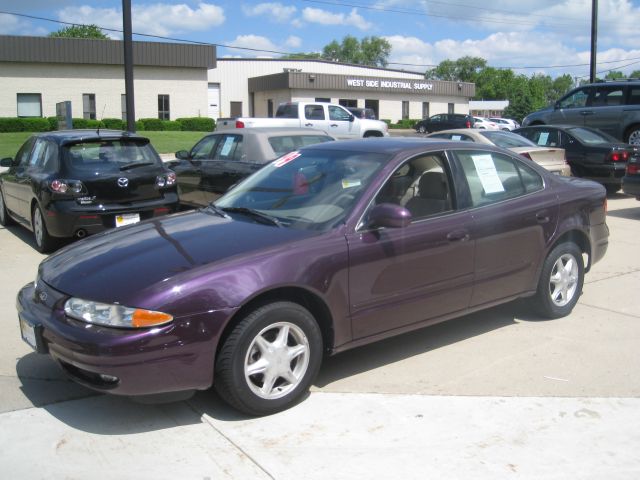 1999 Oldsmobile Alero Standard 4X4 Hardtop