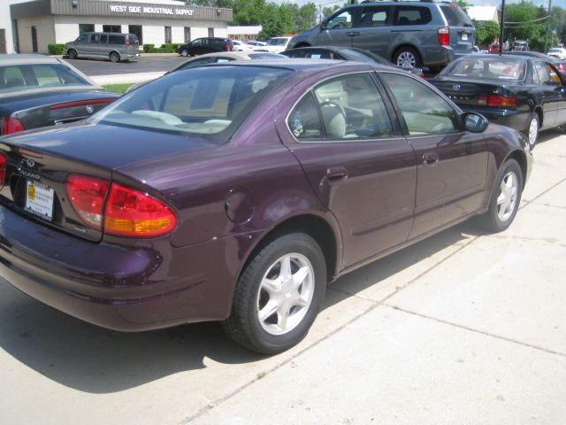 1999 Oldsmobile Alero Standard 4X4 Hardtop