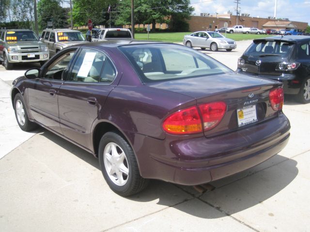 1999 Oldsmobile Alero Standard 4X4 Hardtop