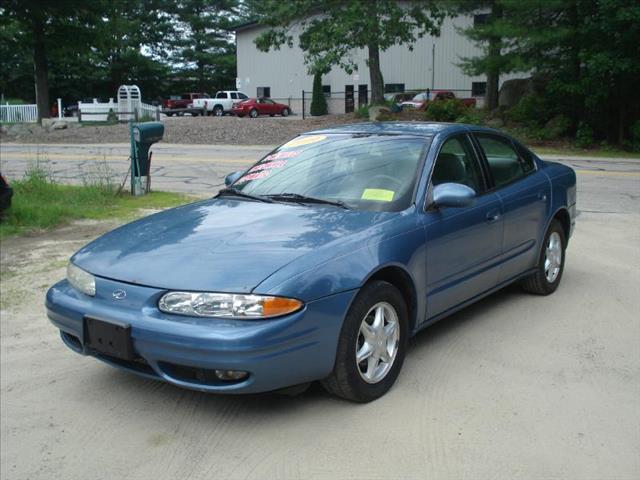 1999 Oldsmobile Alero S Sedan