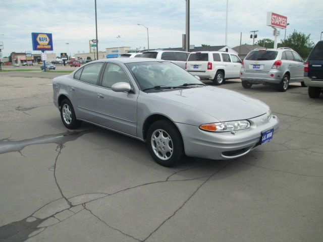 1999 Oldsmobile Alero Standard 4X4 Hardtop