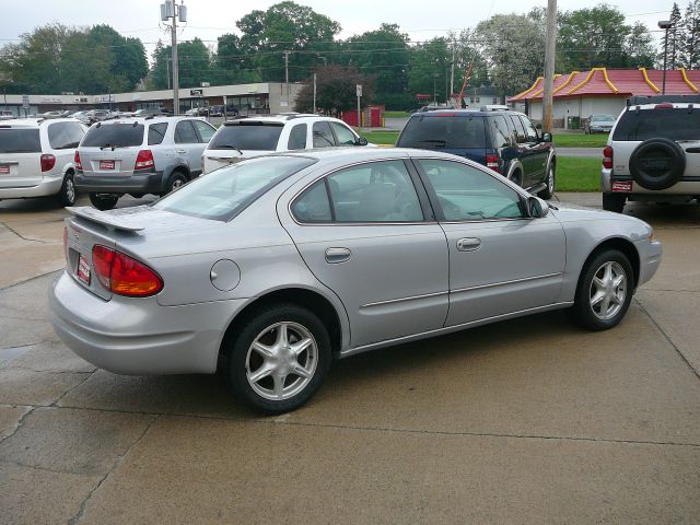 1999 Oldsmobile Alero Standard 4X4 Hardtop