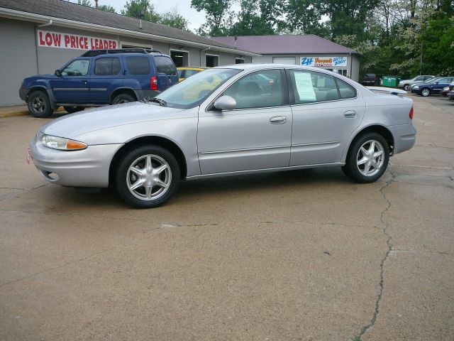 1999 Oldsmobile Alero Standard 4X4 Hardtop