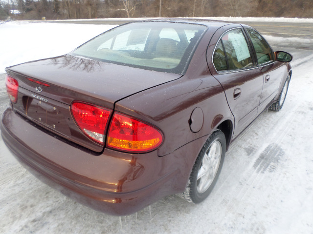 1999 Oldsmobile Alero 4dr Sdn I4 CVT 2.5 S Sedan