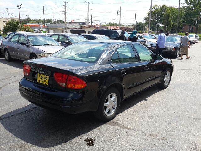 1999 Oldsmobile Alero Standard 4X4 Hardtop