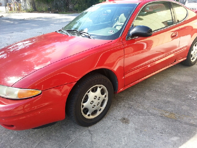 2000 Oldsmobile Alero Suburban 1500 LT Sport Utility 4D